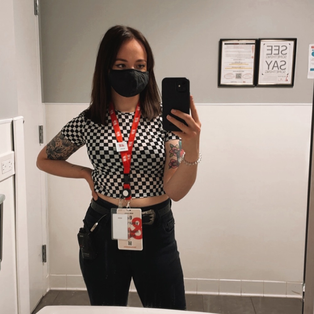 Meet your Posher, Em